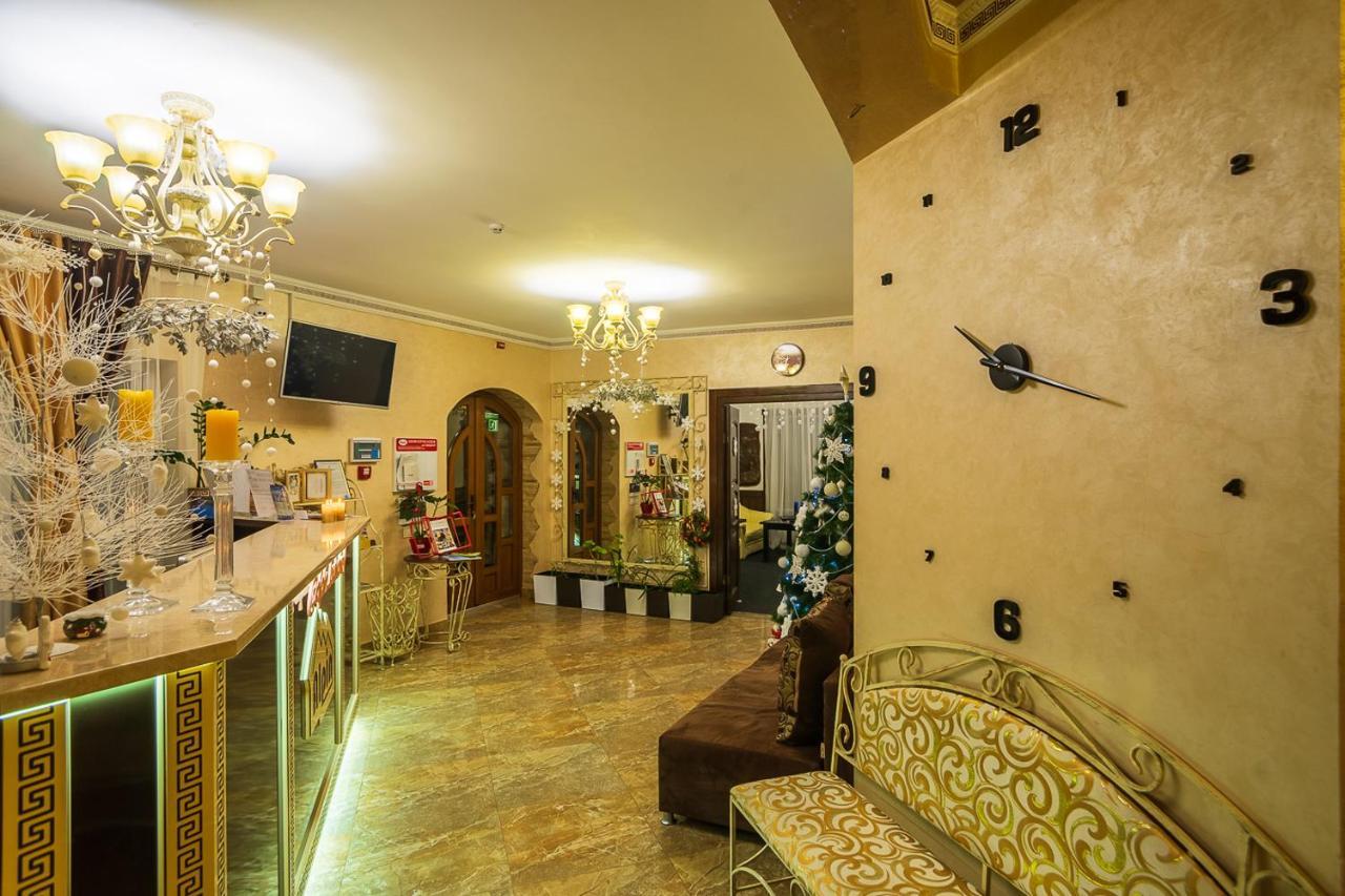 Alpin Hotel Bukovel Exterior photo